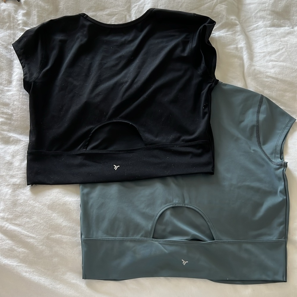 Cropped workout tshirts